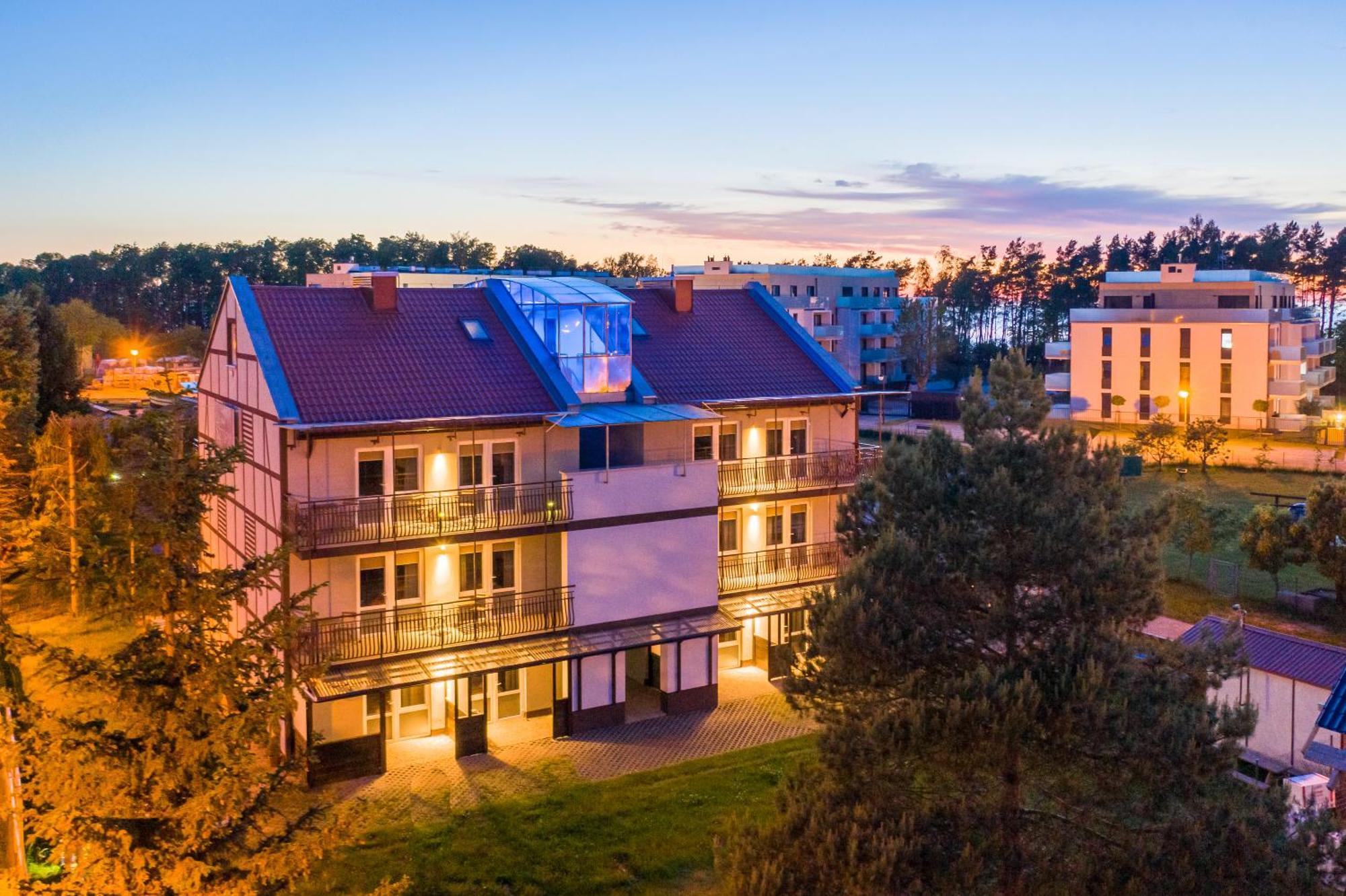 Sztorm Apartman Rewal Kültér fotó